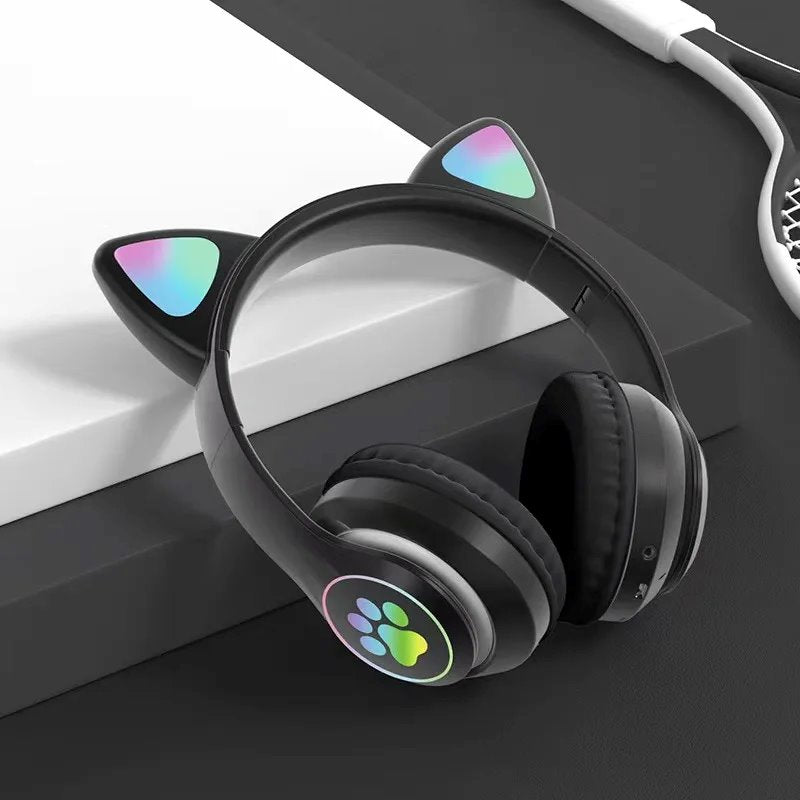 Fone de Ouvido Orelha de Gatinho com Led - Headphone AEV18- Fone de Ouvido Orelha de Gatinho com Led - Headphone Casa Tech Preto 