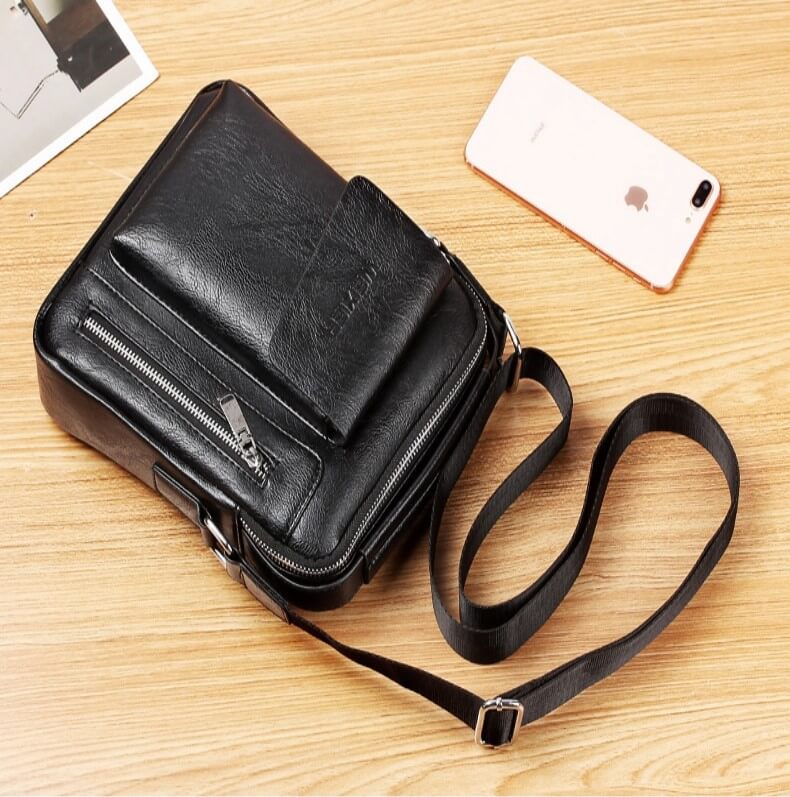 Bolsa Carteiro Masculina Transversal Couro BOL17 - Bolsa Carteiro Masculina Transversal Couro Casa Tech Loja 