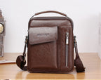 Bolsa Carteiro Masculina Transversal Couro BOL17 - Bolsa Carteiro Masculina Transversal Couro Casa Tech Loja Marrom 