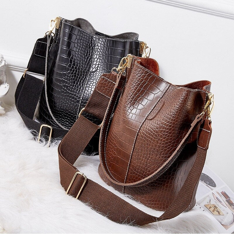Bolsa Feminina de Couro Crocodilo G10P8 - Bolsa Feminina de Couro Crocodilo Casa Tech Loja 