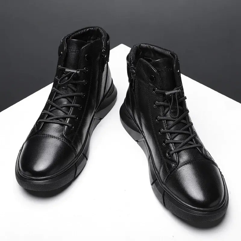 Botas de Couro Martin Italiano Original + Par de Meias Grátis CAL41 - Botas de Couro Martin Italiano Original + Par de Meias Grátis Casa Tech Loja 