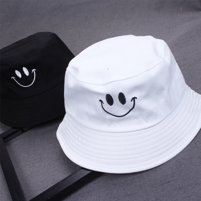 Chapéu Bucket Smile 2 em 1 CBF04 - Chapéu Bucket Smile 2 em 1 Casa Tech 