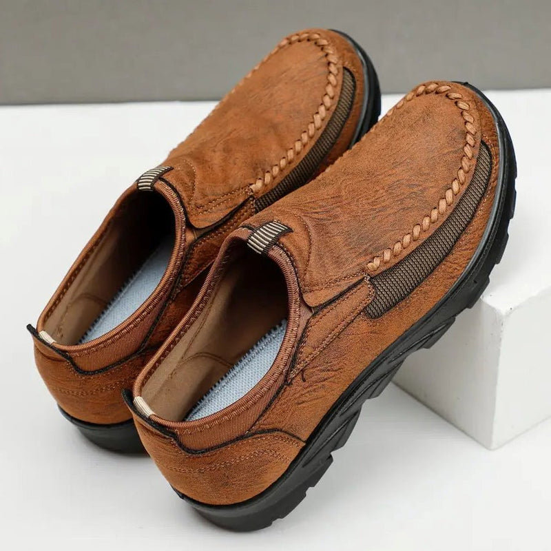 Sapato Antiderrapante Masculino Slip On Clássico SPM10 - Sapato Casual Masculino para Idoso Casa Tech 