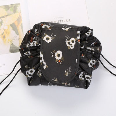 Scrunchie Compact - Bolsa Compacta G4P28 - Scrunchie Compact - Bolsa Compacta Casa Tech Loja Flor Fundo preto 